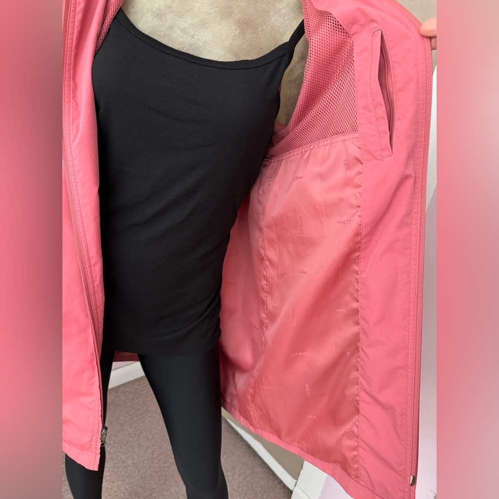 L.L. Bean Lightweight Jacket - Picture 6 of 15